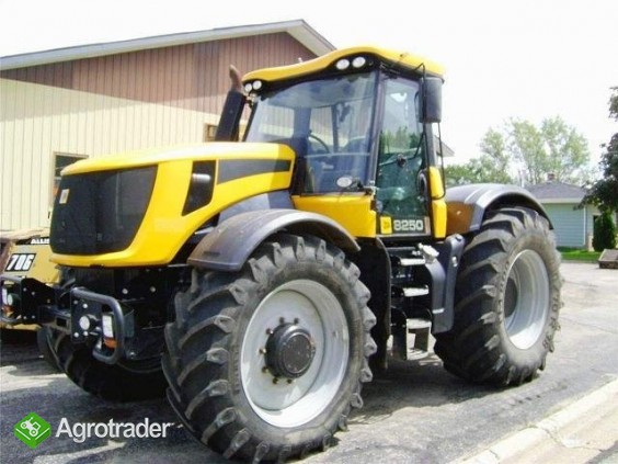 Traktor JCB Fastrac 8250 - zdjęcie 1