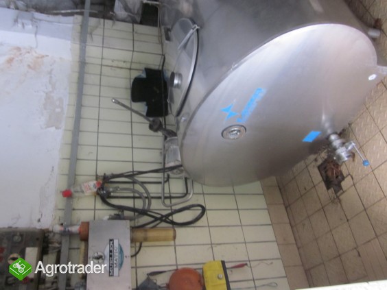 Milchtank mit Reinigungssystem